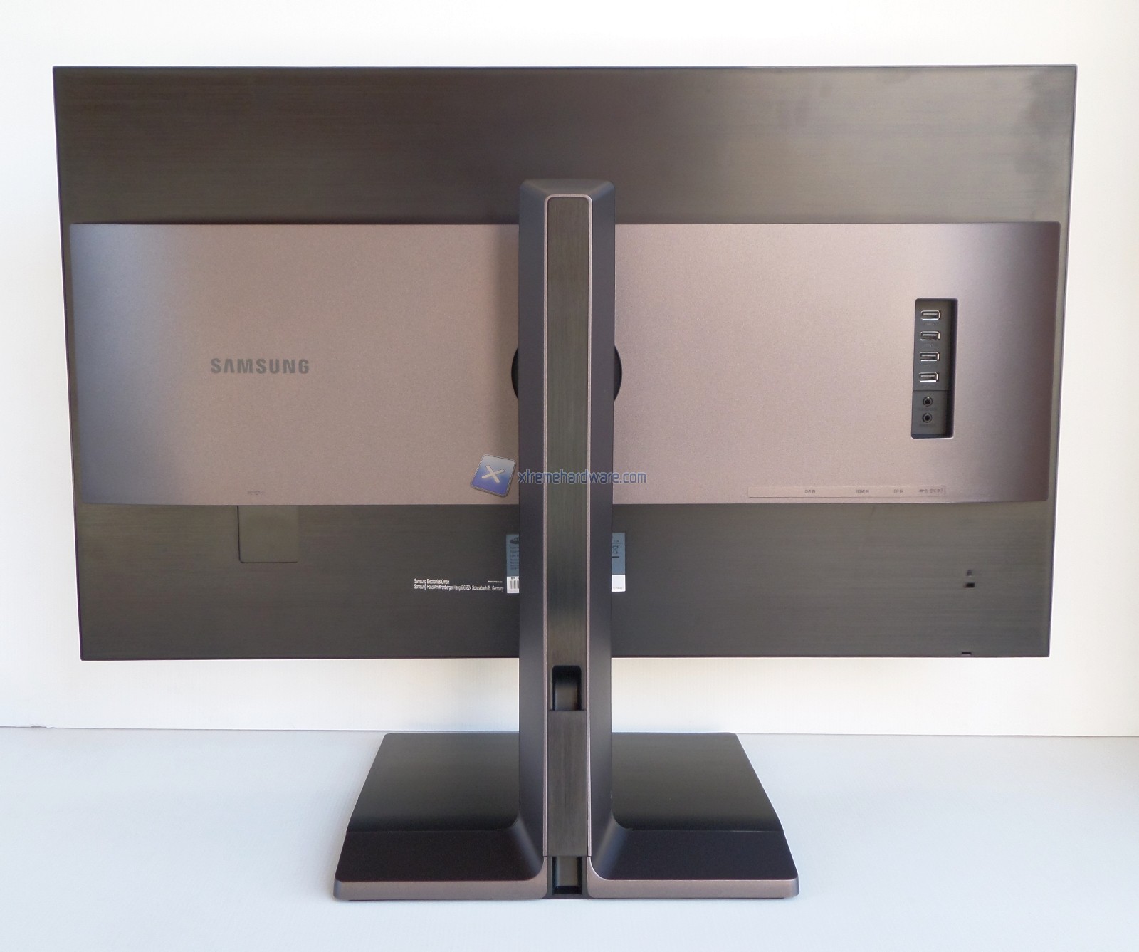 Monitor 05